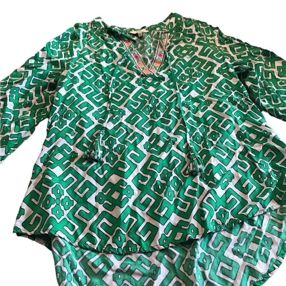 Crown and Ivy XS blouse excellent condition see pics